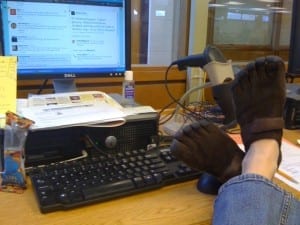 vibram-fivefingers-at-school-library